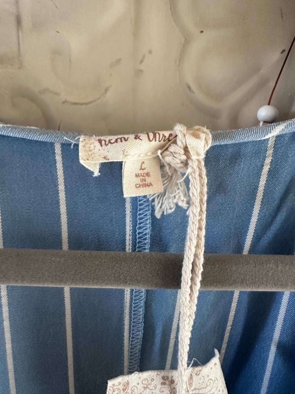 NWT Hem & Thread Blue and White Striped Dress with Puff Sleeves Large - Picture 3 of 5